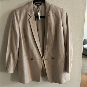 Luxe Women's Cream Blazer
